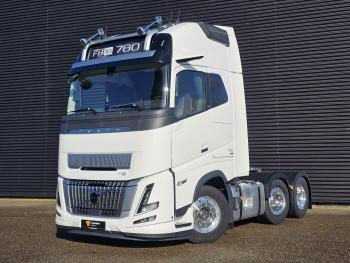 FH 780 AERO / RETARDER / 6x2/4 / GLOBE XL !!NEW!!
